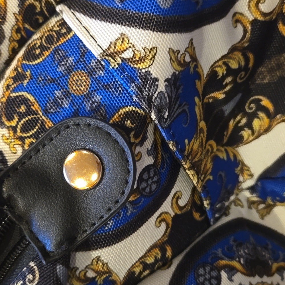 NWT Alice + Olivia Classy Black/Blue Design Print Weekender Bag - Picture 6 of 12